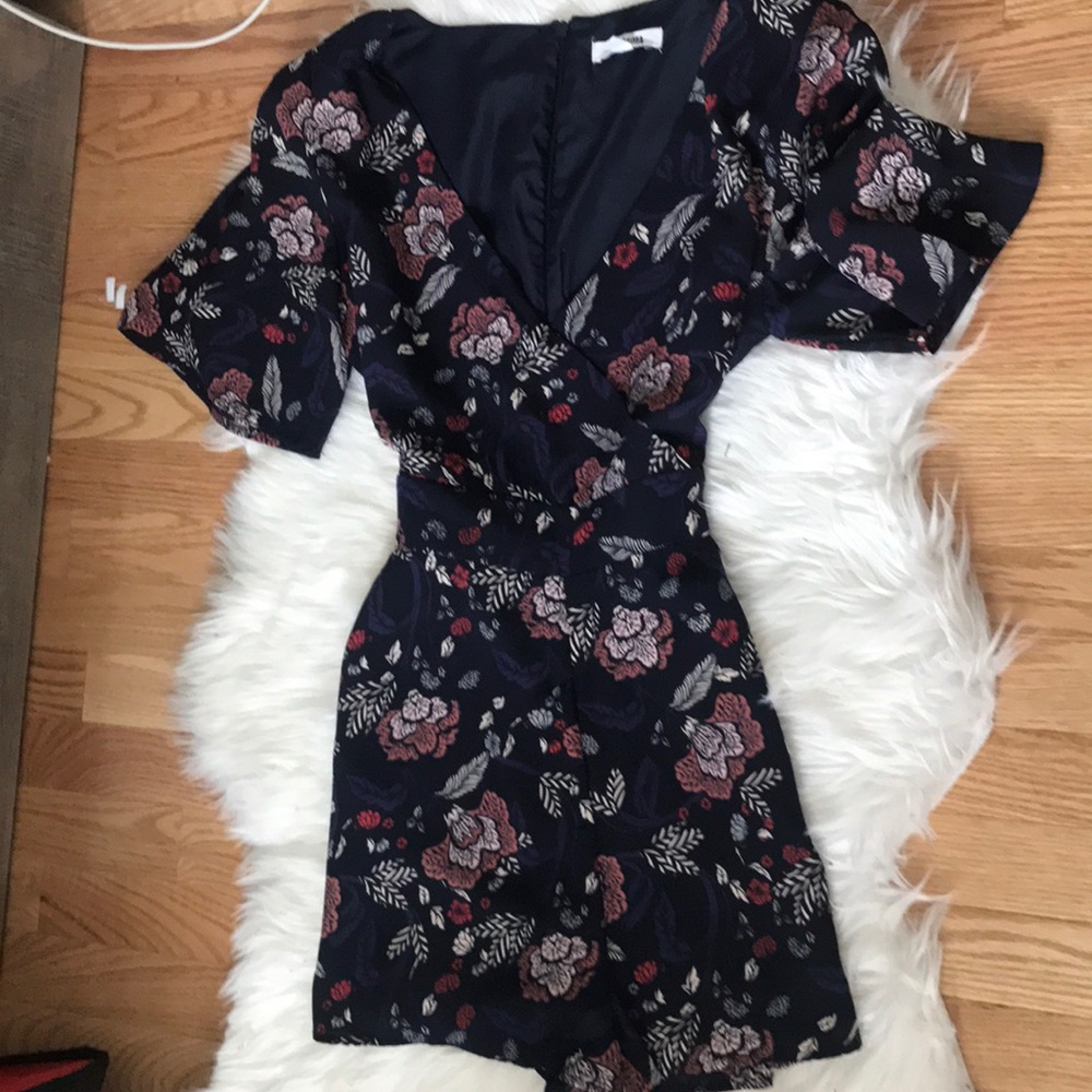 Floral romper with tie